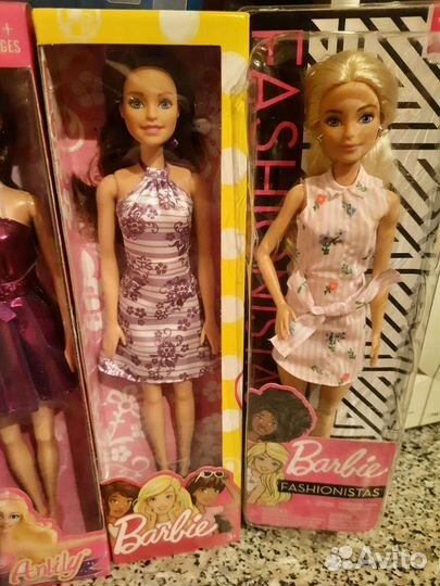 Куклы новые Барби, костюм фигуристки