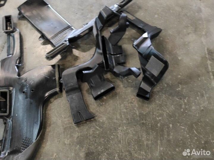 Воздухопровод Mitsubishi Pajero Sport 3 KS0W