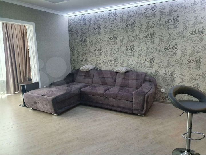 3-к. квартира, 95 м², 17/27 эт.