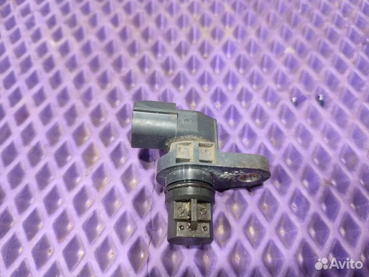 Датчик положения распредвала Mitsubishi Outlander