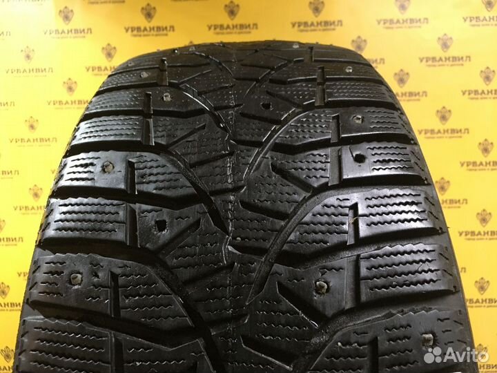 Bridgestone Blizzak Spike-02 235/45 R18 98T