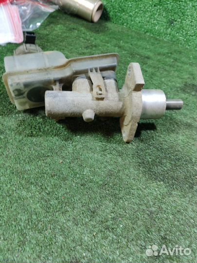 Главный тормозной цилиндр LADA Kalina