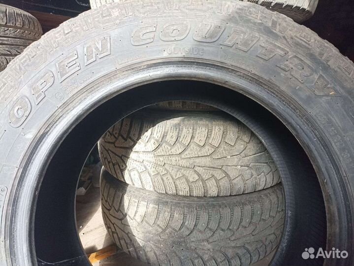 Toyo Open Country A/T 235/65 R17