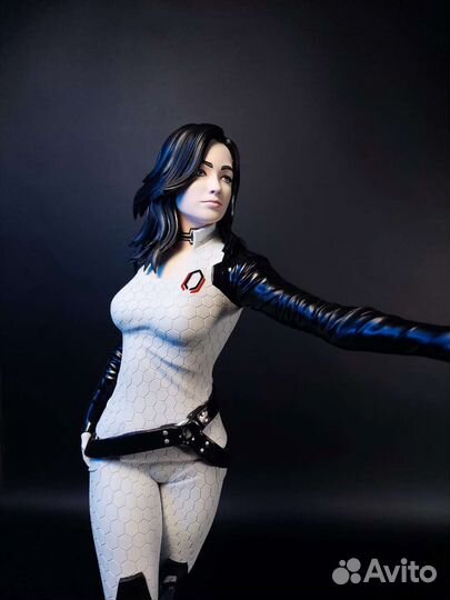 Коллекционная фигурка Миранда Mass Effect