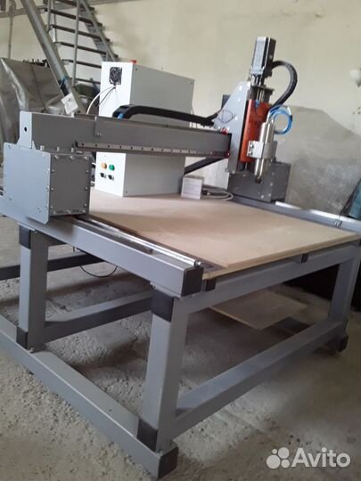 Фрезерно-гравировальный станок с чпу