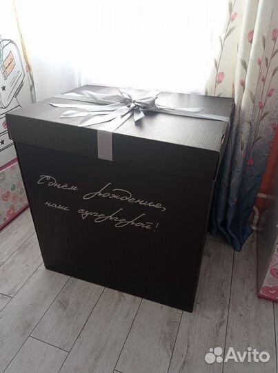 Коробка подарочная черная