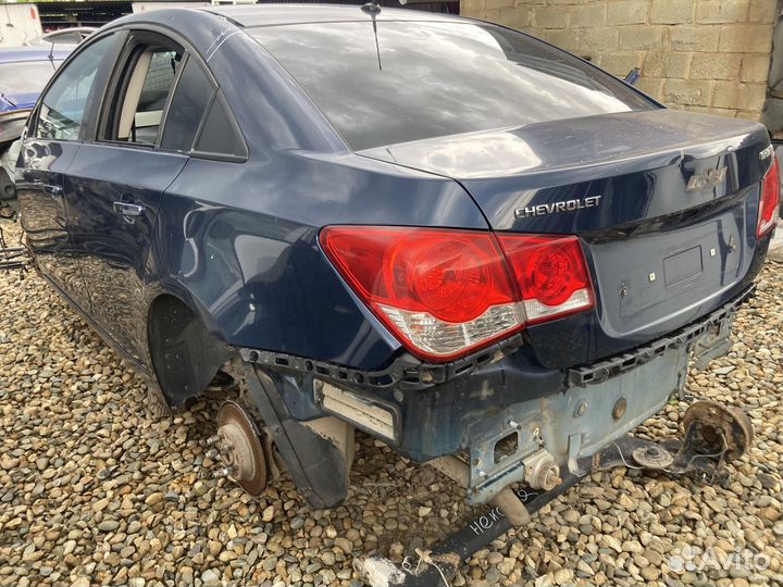 Задняя часть кузова Шевроле Круз J300 седан