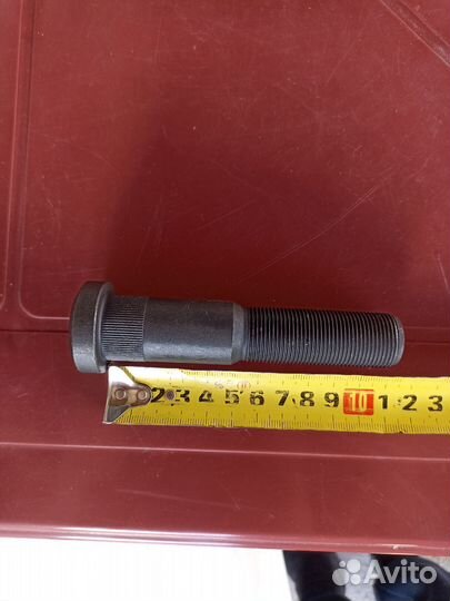 Болт колесный volvo