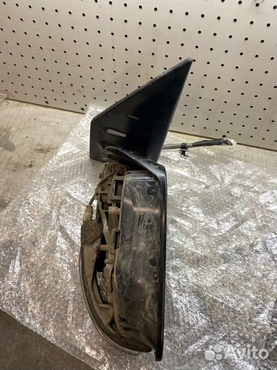 Зеркало левое Land Cruiser 200 с дефектом