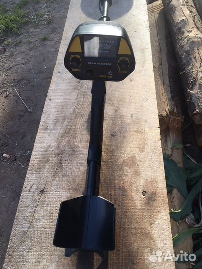 Продам новый металоскатель