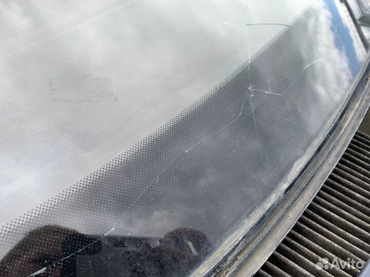 Стекло лобовое (ветровое) Audi A6 C5 1997-2004