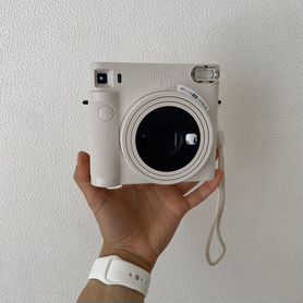 Фотоаппарат моментальной печати instax square