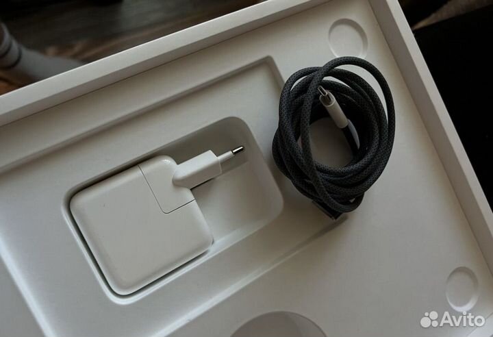 Macbook air 13 m2 8 256 новый