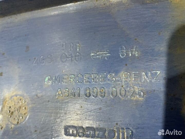 Накладка инструментального ящика левая