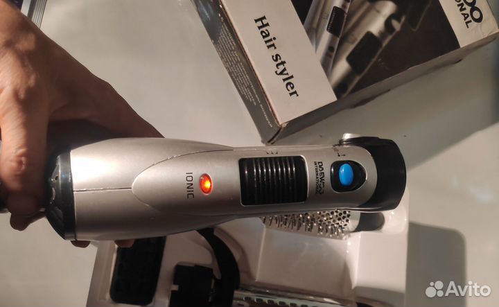 Фен-щетка Daewoo DI-6806S