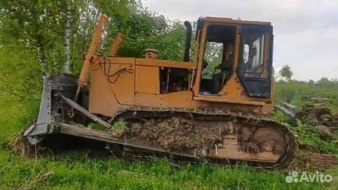 Бульдозерист на Б-10