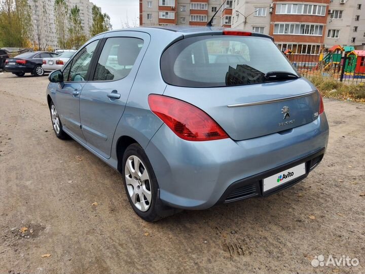 Peugeot 308 1.6 AT, 2012, 150 000 км