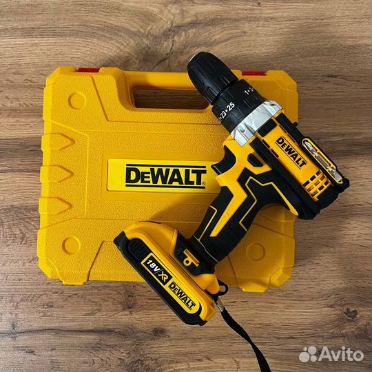 Шуруповерт dewalt