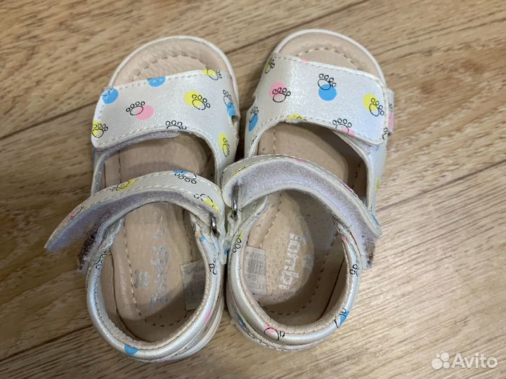 Сандалии для девочки