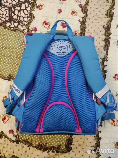 Школьный рюкзак для девочки