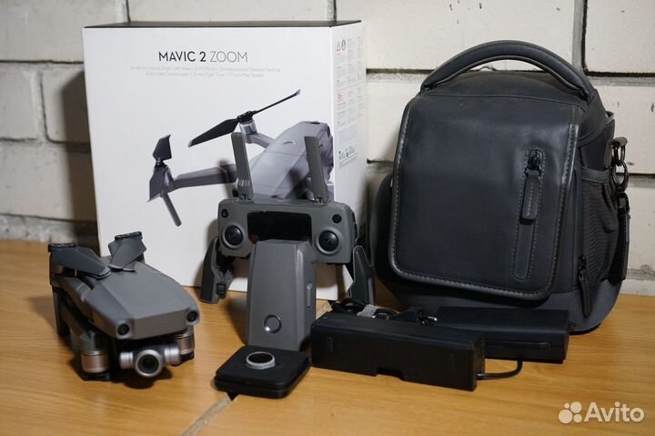 DJI Mavic 2 Zoom + Fly More Kit