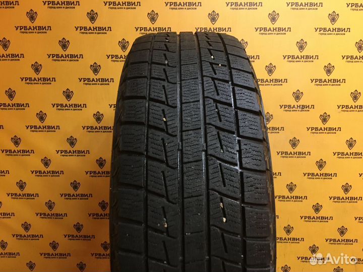 Bridgestone Blizzak Revo1 215/65 R16 98Q