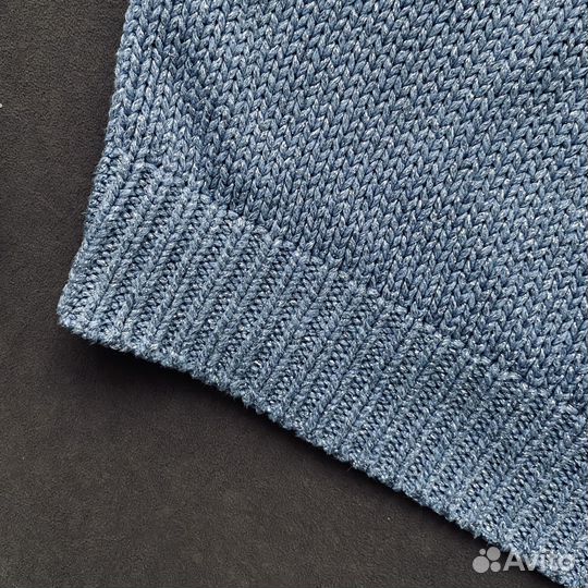 Укороченная модная кофта женская