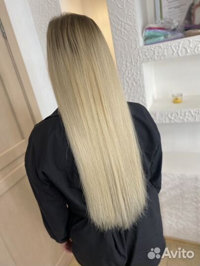 Модель на наращивание волос