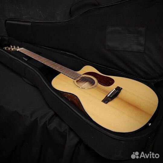 Cort Gold OC6 (полный массив) гитара + кейс