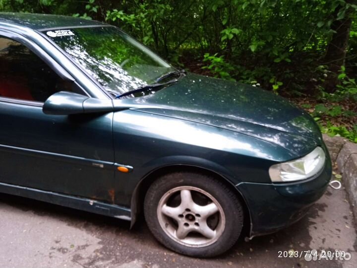 Opel Vectra 1.8 МТ, 2001, 311 000 км