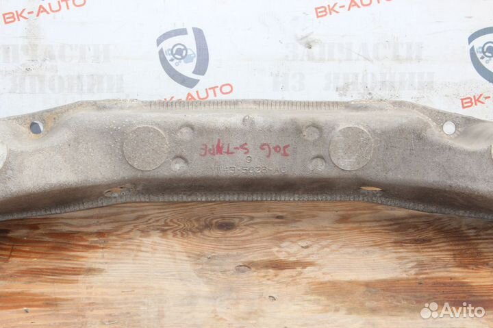 Передняя нижняя балка от Jagyar S-type 2001г