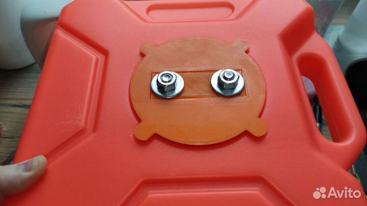 Крепление канистры экстрим+, с крепежом, цветное