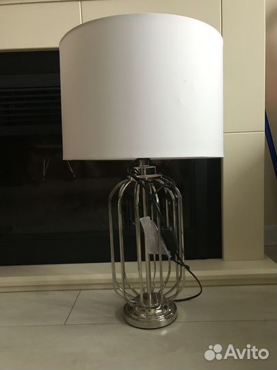 Лампа настольная