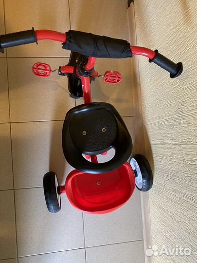 Трехколесный велосипед