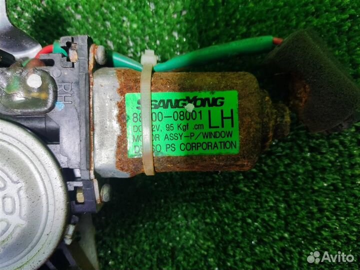 Стеклоподъемник задний левый Ssangyong Rexton 2005