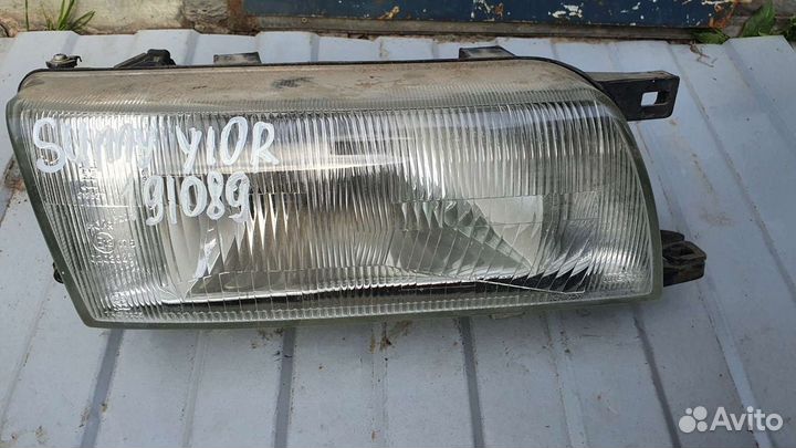 Фара правая Nissan Sunny 1990-2000