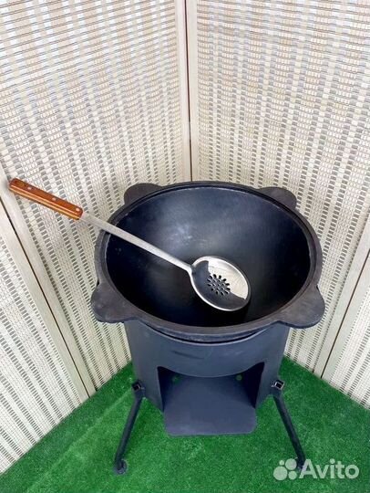 Казан чугунный с печкой