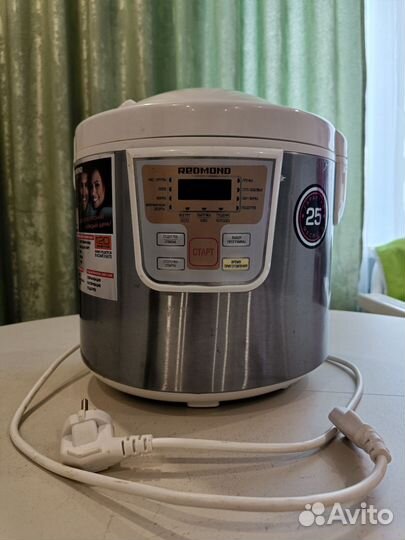 Мультиварка Redmond