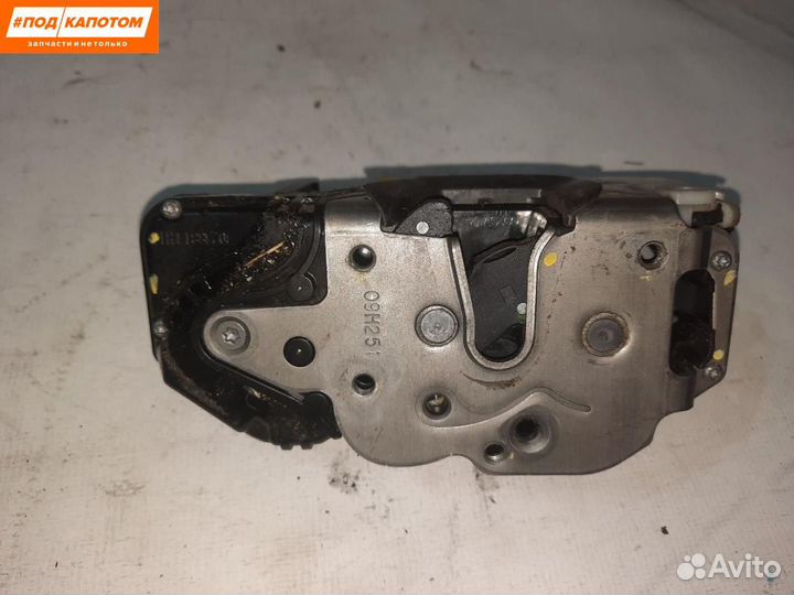 Замок двери передней левой Opel Astra J 13579518