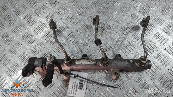 Топливная рампа Audi A4 B7 2009 059130090AH