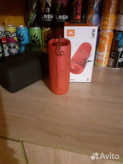 Продам флип 5 оригинал, в идеальном состоянии