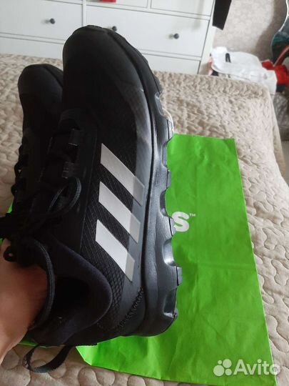Кроссовки adidas оригинал