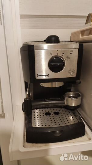 Кофеварка рожковая delonghi