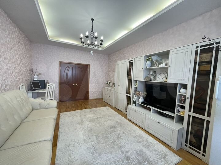 3-к. квартира, 89 м², 3/7 эт.