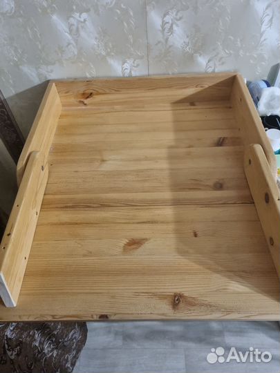 Пеленальный столик на комод