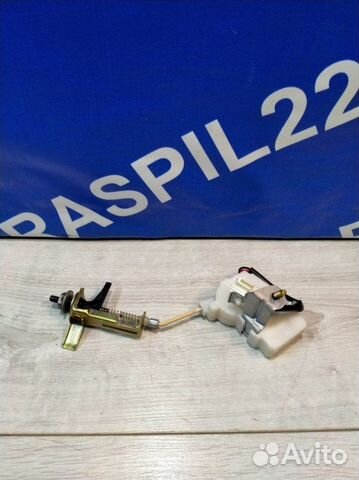 Замок лючка бензобака Toyota Crown JZS155 2jzge