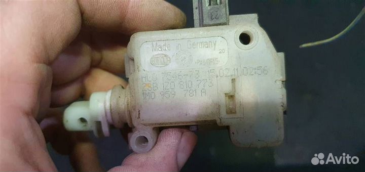 Активатор замка багажника Skoda Octavia A5 2004-2