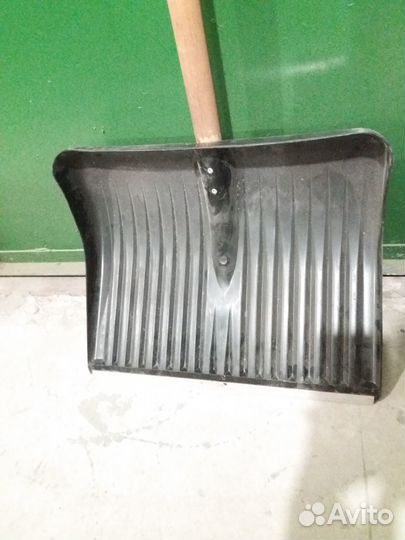 Лопаты снеговые (новые)