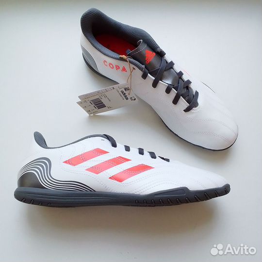 Футзалки новые Adidas оригинал Rus 40.5