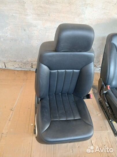 Сиденья комплект Mercedes-Benz M-Class W164
